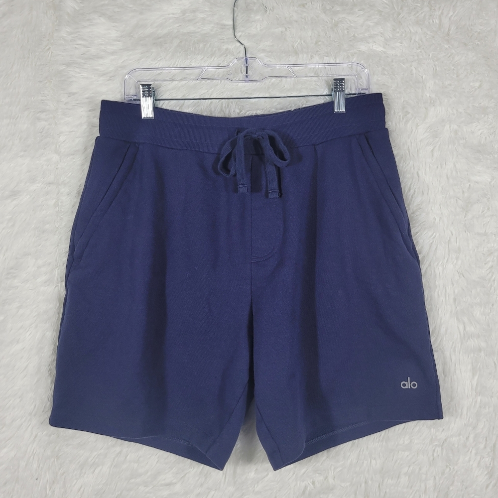 ALO Yoga Men's Athletic Shorts - Navy Blue